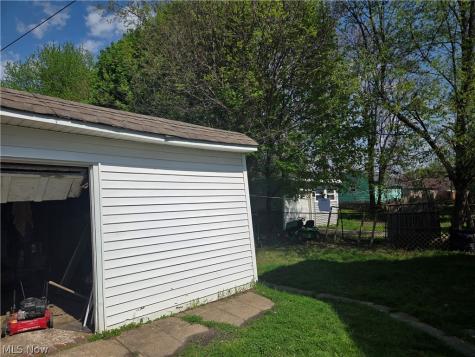 10918 Oliver Road Cleveland OH 44111