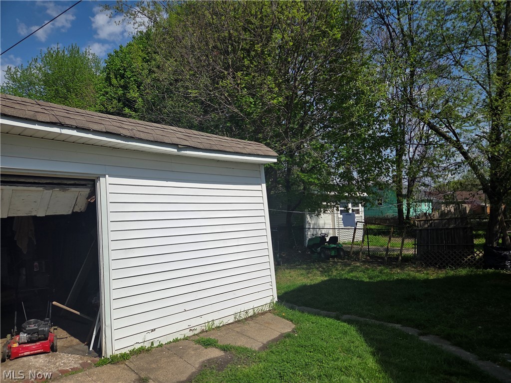 10918 Oliver Road Cleveland OH 44111