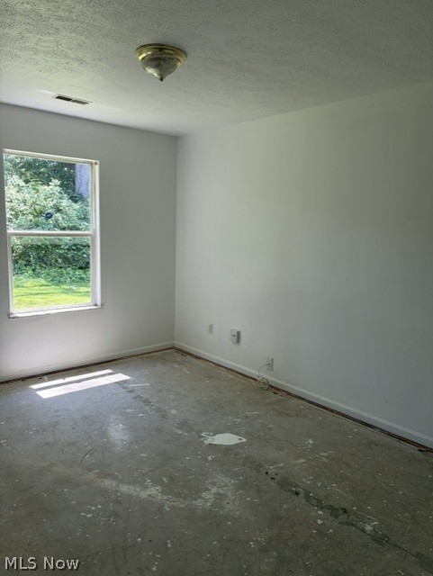263 W Eagle Avenue Painesville OH 44077