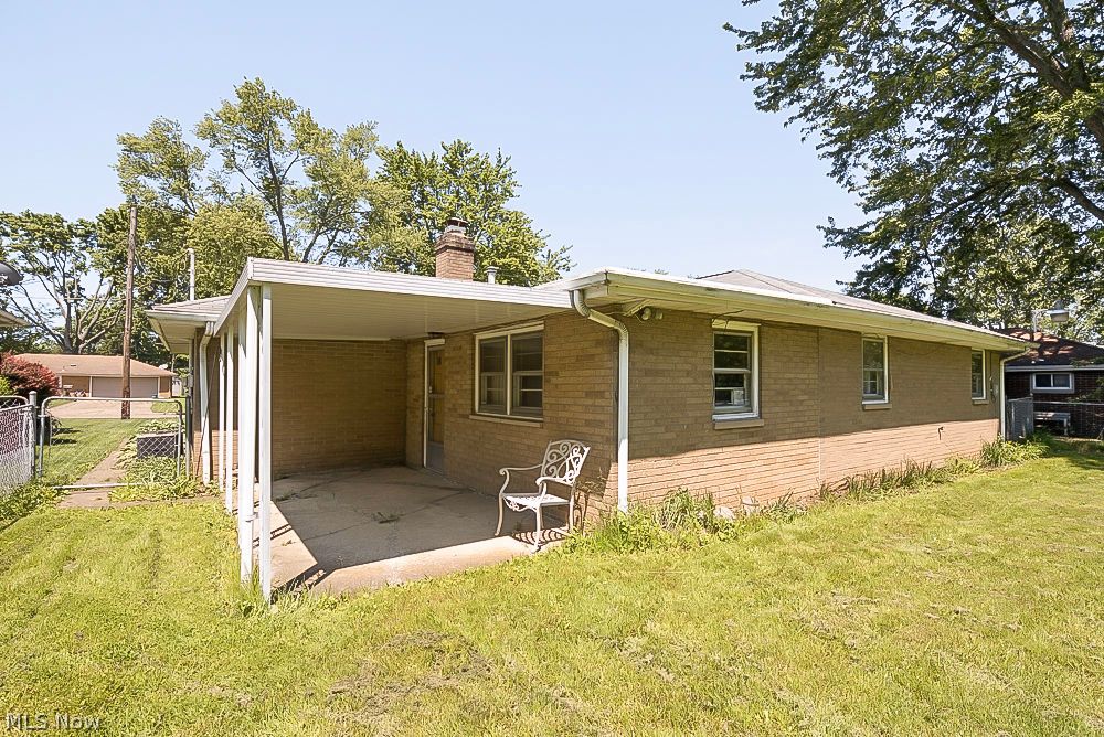 468 High Street Elyria OH 44035