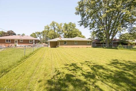 468 High Street Elyria OH 44035
