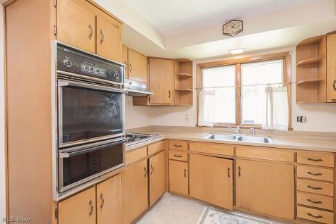 468 High Street Elyria OH 44035