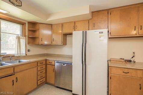468 High Street Elyria OH 44035