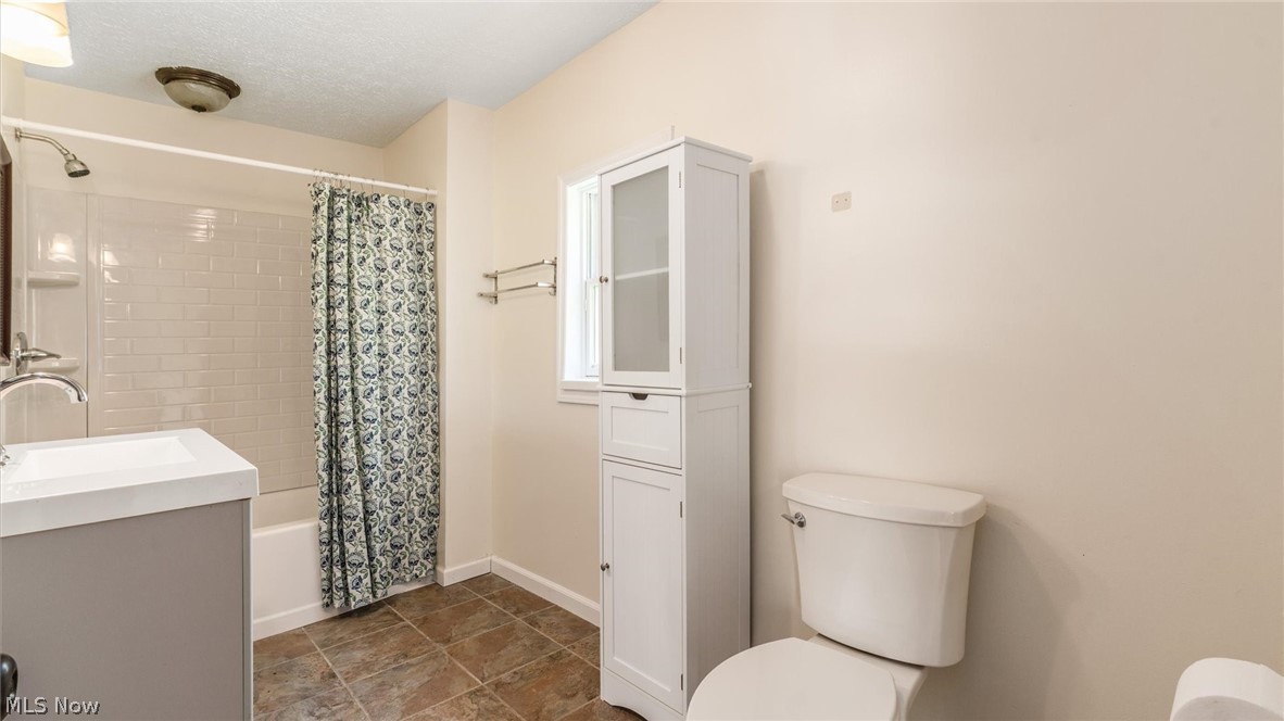 2036 Ridge Avenue Zanesville OH 43701