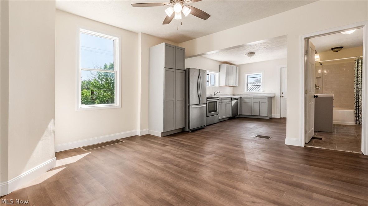 2036 Ridge Avenue Zanesville OH 43701