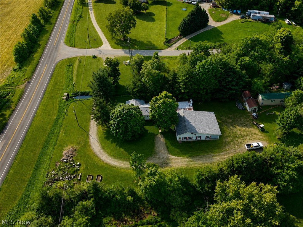 4659 State Route 39 NE New Philadelphia OH 44663