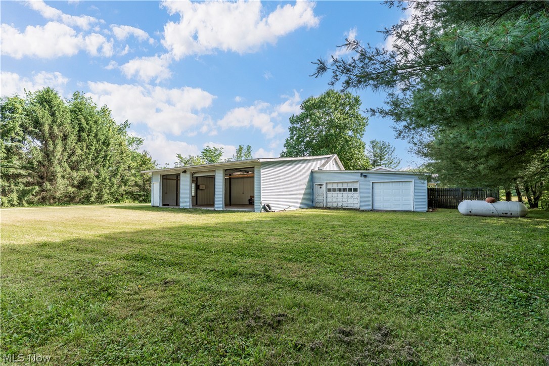 4659 State Route 39 NE New Philadelphia OH 44663