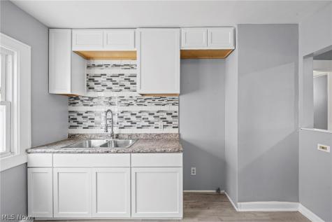3570 W 123rd Cleveland OH 44111