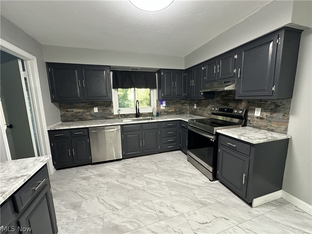 7249 Regal Drive North Kingsville OH 44068
