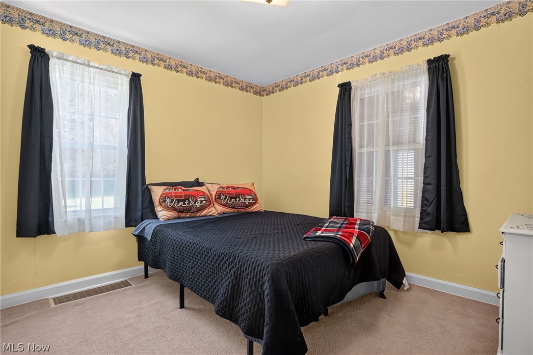 2825 E Center Street Conneaut OH 44030