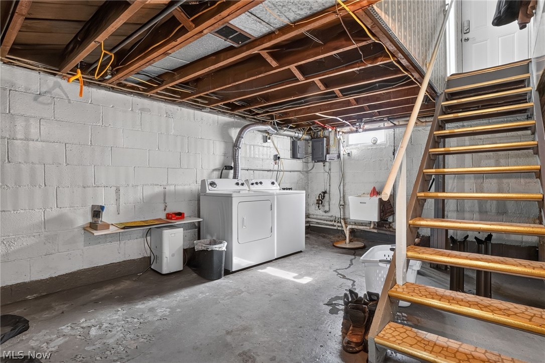 2825 E Center Street Conneaut OH 44030