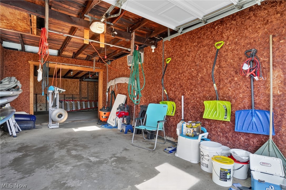 2825 E Center Street Conneaut OH 44030