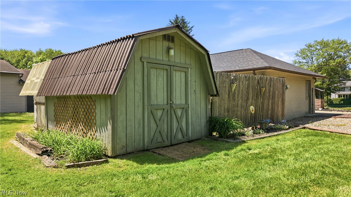 2258 Howland Wilson Road Cortland OH 44410