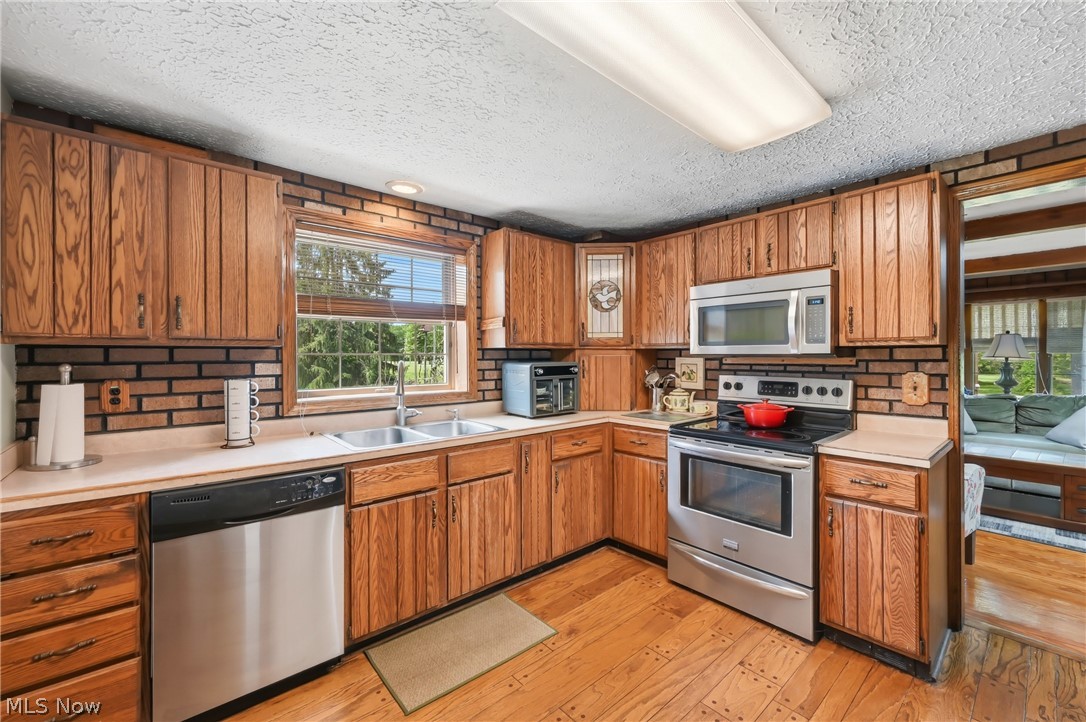 2258 Howland Wilson Road Cortland OH 44410