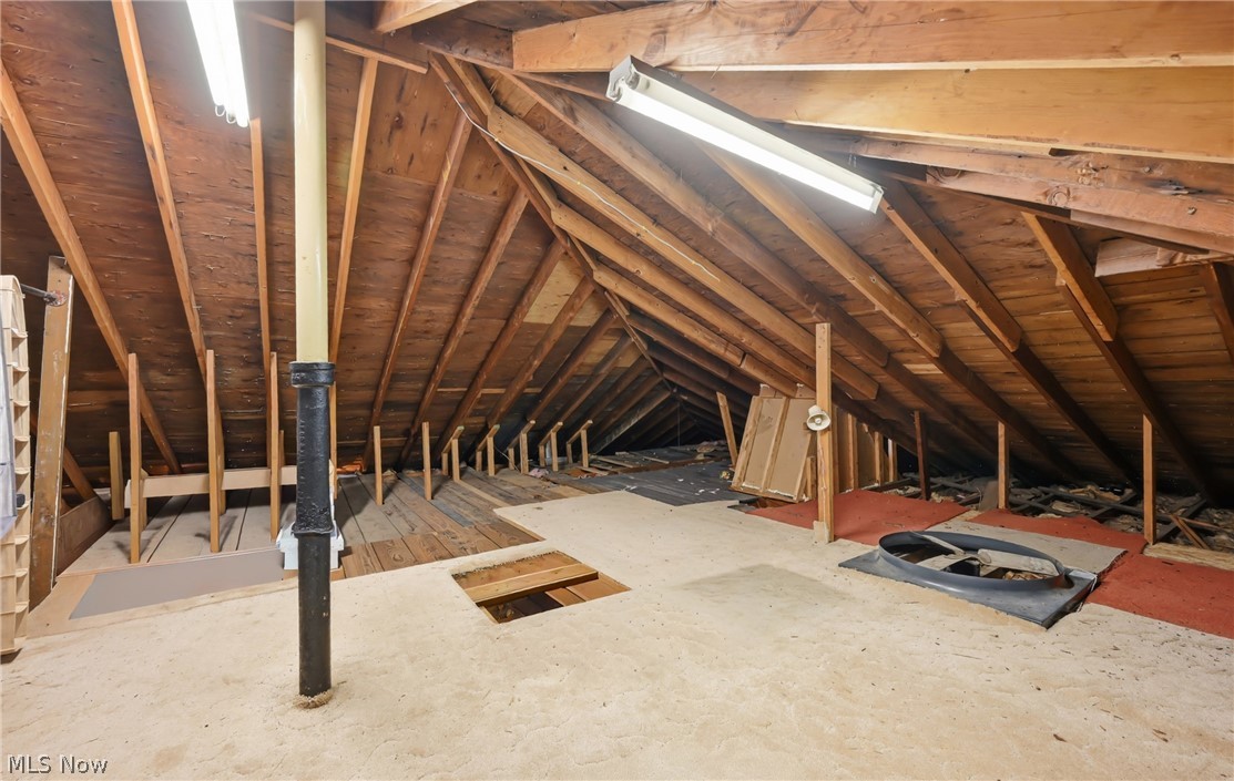 2258 Howland Wilson Road Cortland OH 44410