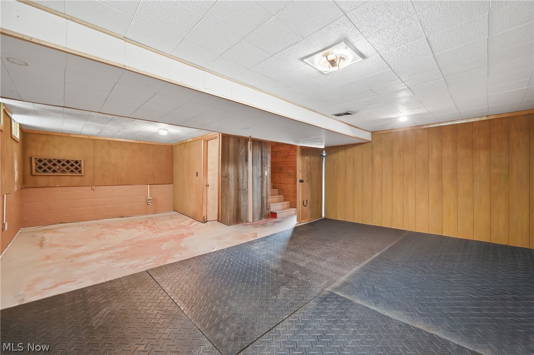 2258 Howland Wilson Road Cortland OH 44410