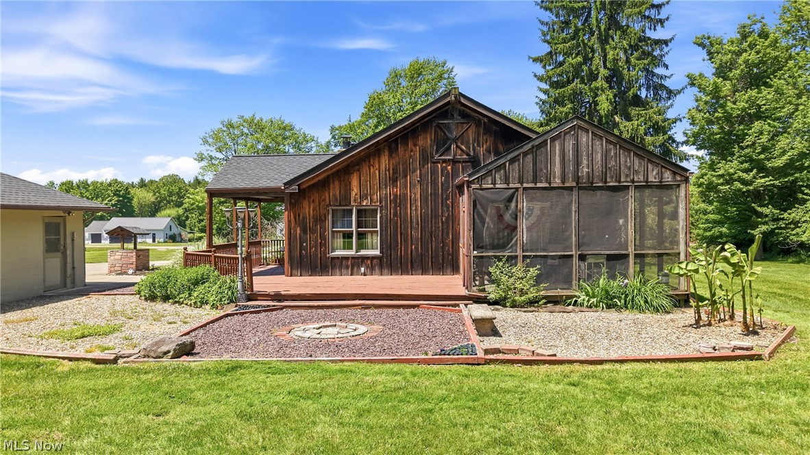 2258 Howland Wilson Road Cortland OH 44410