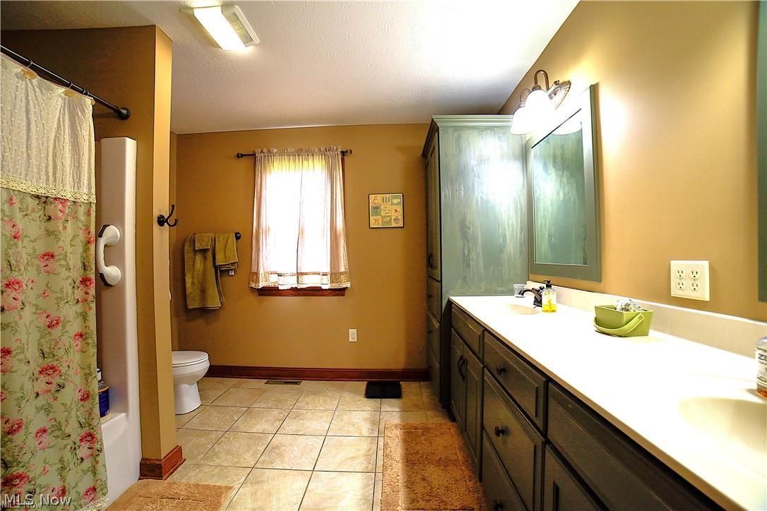 720 Dale Avenue NW Strasburg OH 44680