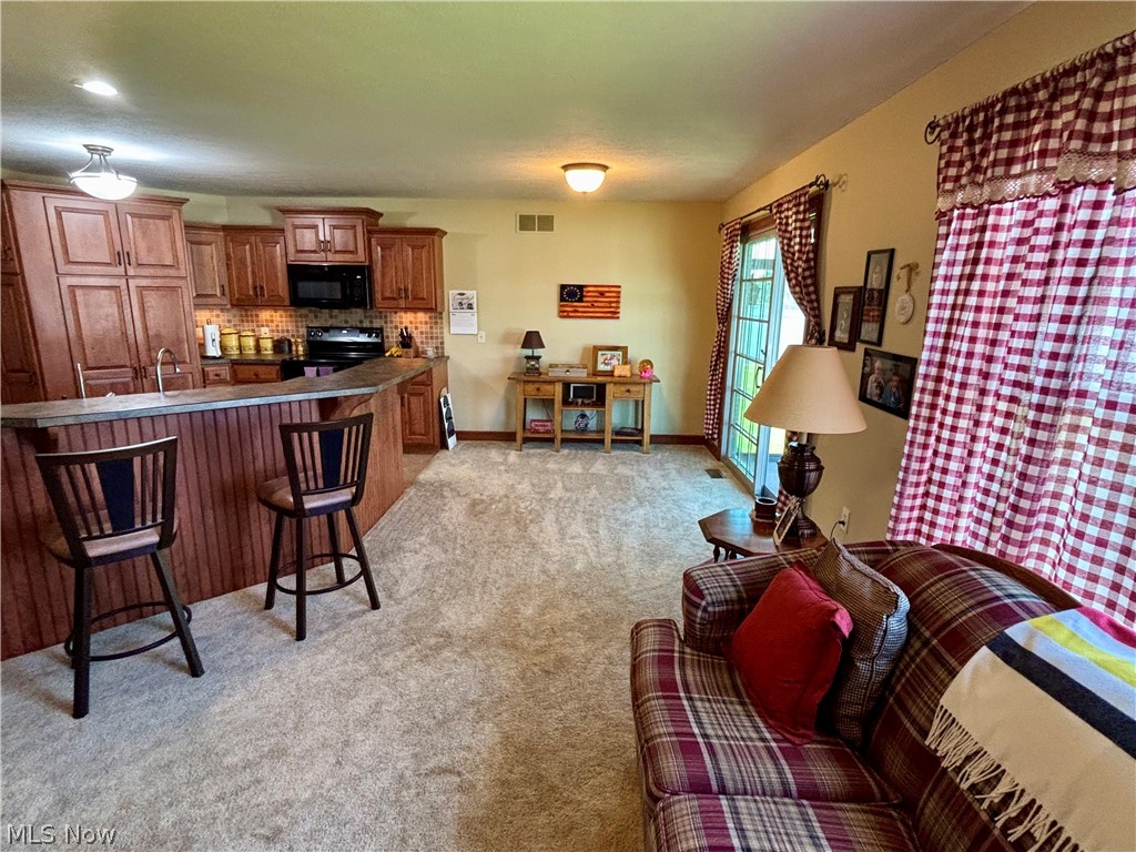 720 Dale Avenue NW Strasburg OH 44680