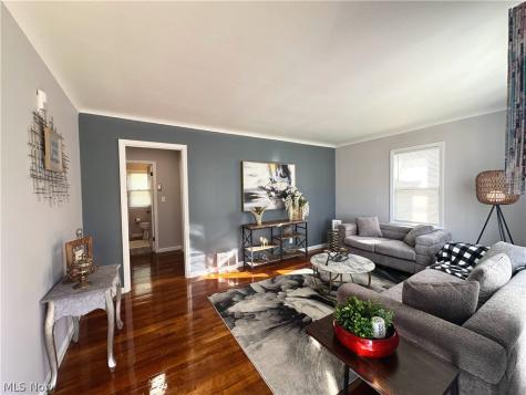 19265 Stockton Avenue Maple Heights OH 44137