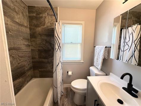 19265 Stockton Avenue Maple Heights OH 44137