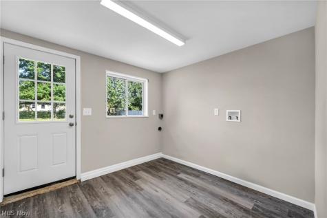 12215 National Drive Grafton OH 44044