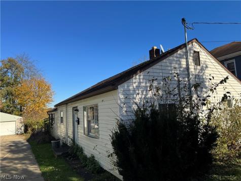 558 Arden Avenue Steubenville OH 43952