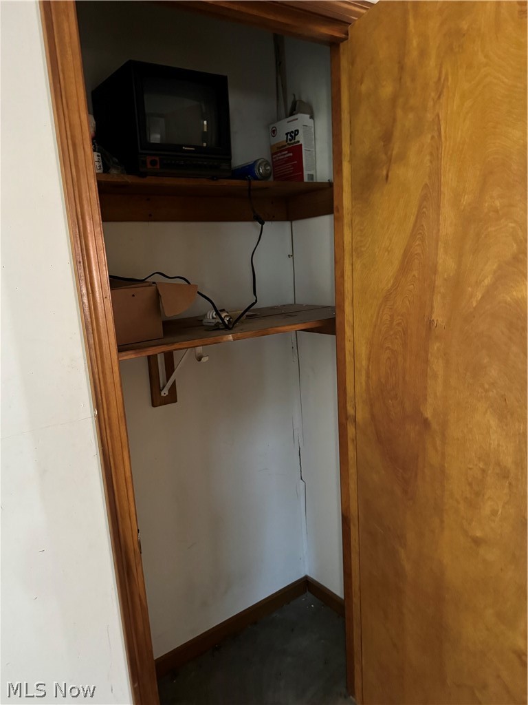 558 Arden Avenue Steubenville OH 43952