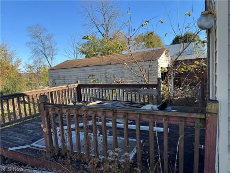 558 Arden Avenue Steubenville OH 43952