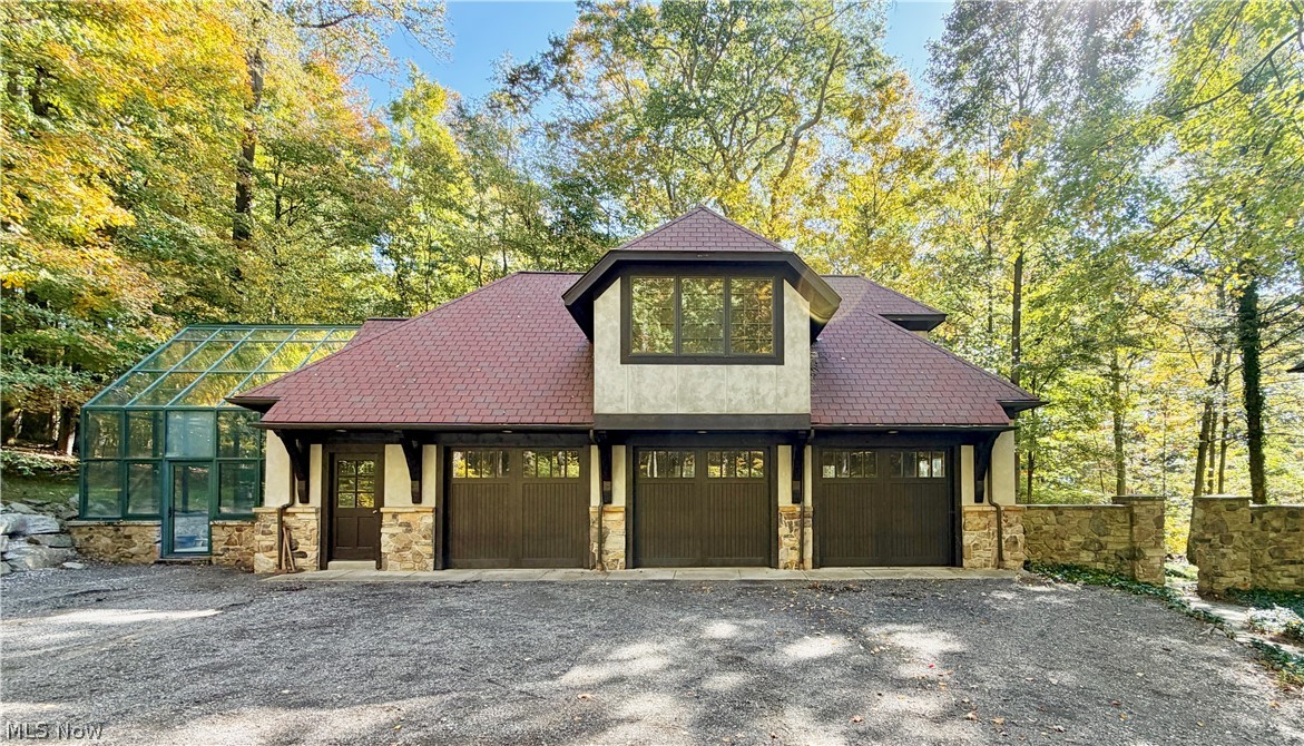 2040 County Line Road Gates Mills OH 44040