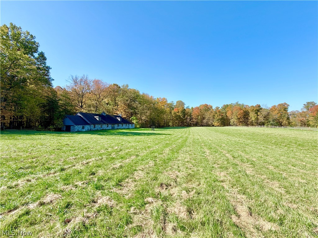 2040 County Line Road Gates Mills OH 44040