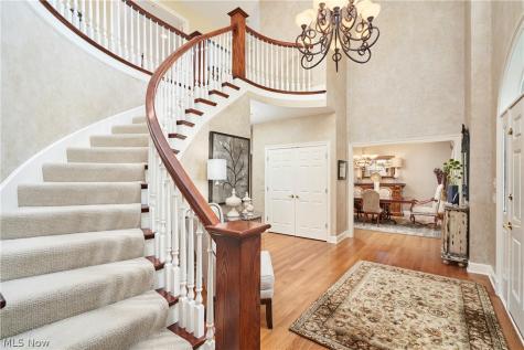 662 Heatherleigh Drive Akron OH 44333