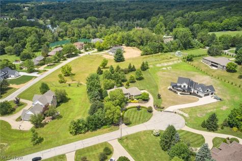 662 Heatherleigh Drive Akron OH 44333