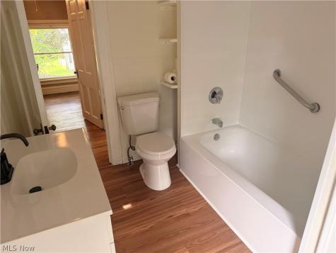 3370 W 136th Street Cleveland OH 44111