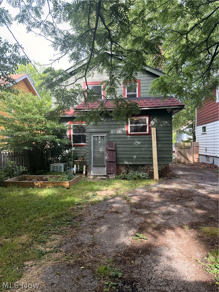 3370 W 136th Street Cleveland OH 44111