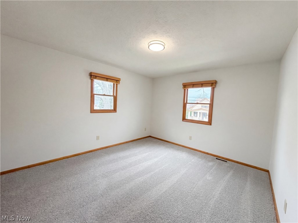 20710 Miller Avenue Cleveland OH 44119
