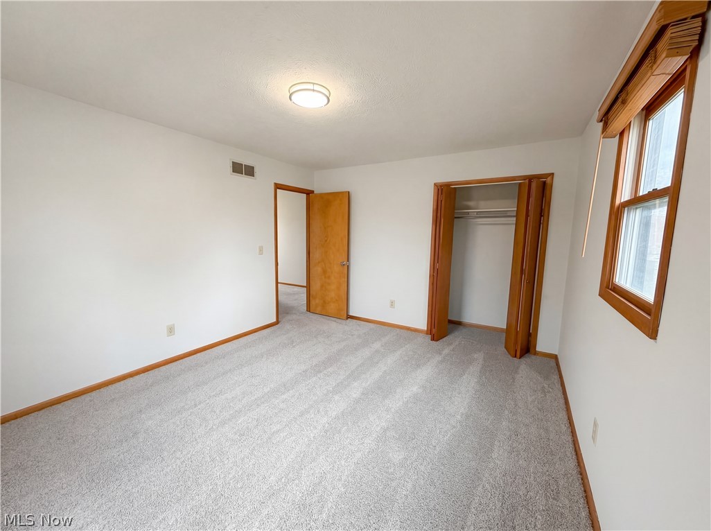 20710 Miller Avenue Cleveland OH 44119
