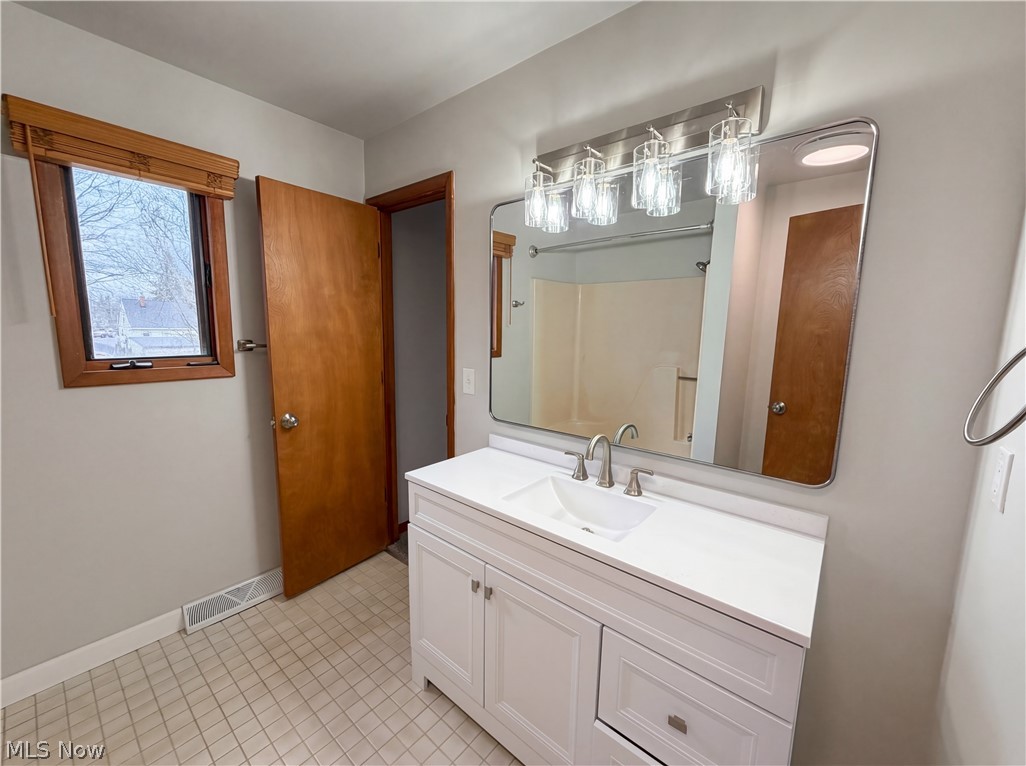 20710 Miller Avenue Cleveland OH 44119