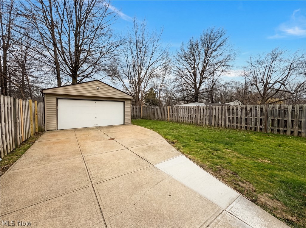20710 Miller Avenue Cleveland OH 44119