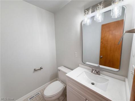 20710 Miller Avenue Cleveland OH 44119