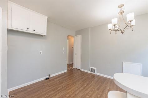 5239 E 115th Street Garfield Heights OH 44125