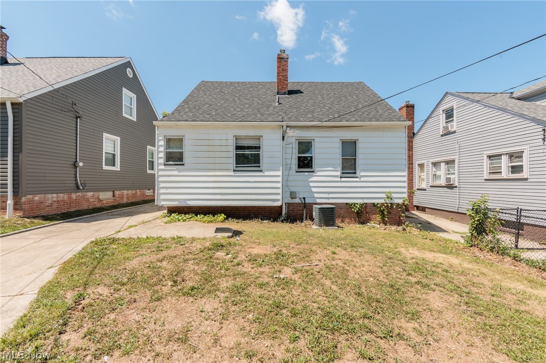 5239 E 115th Street Garfield Heights OH 44125