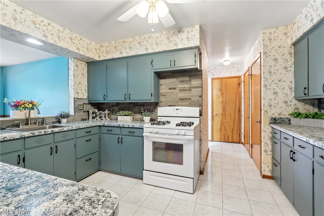 15186 Drake Road Strongsville OH 44136