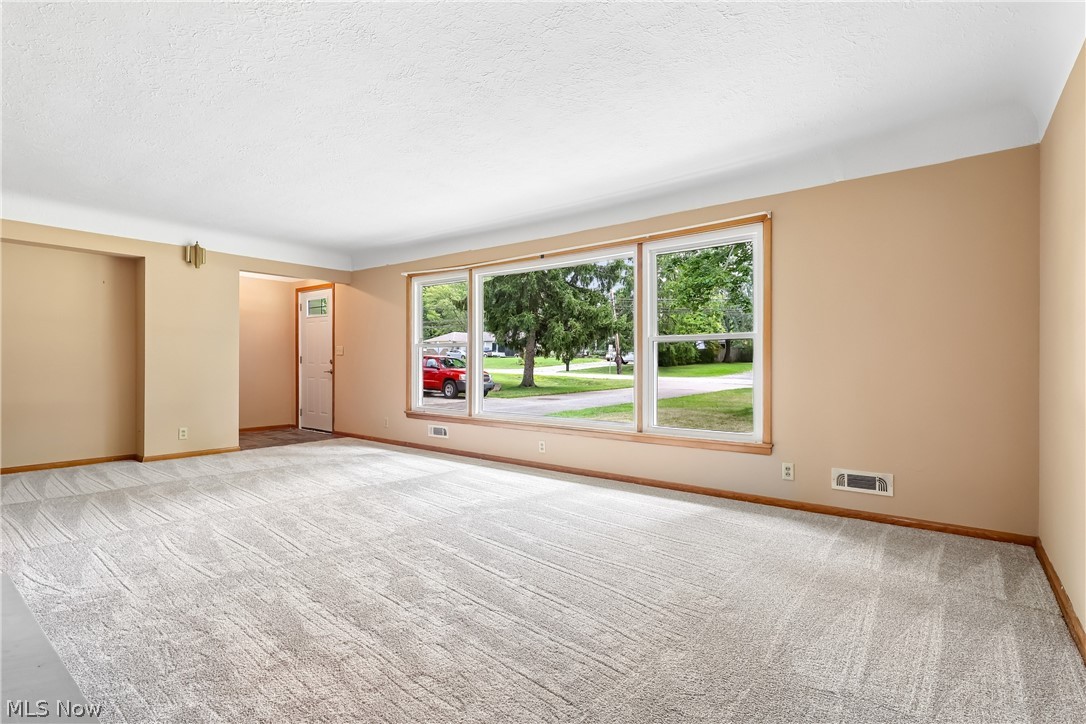 15186 Drake Road Strongsville OH 44136