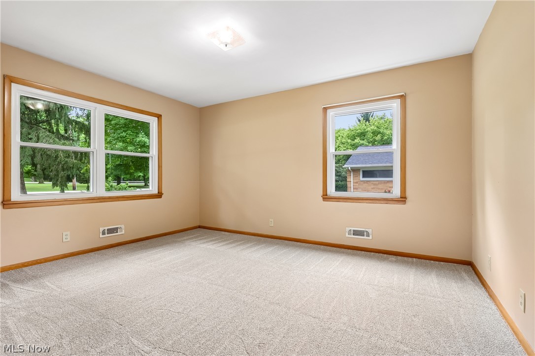 15186 Drake Road Strongsville OH 44136