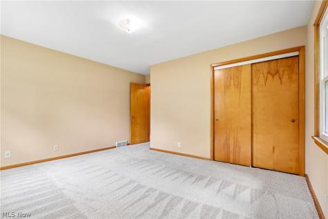 15186 Drake Road Strongsville OH 44136