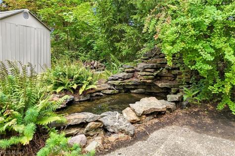 15186 Drake Road Strongsville OH 44136