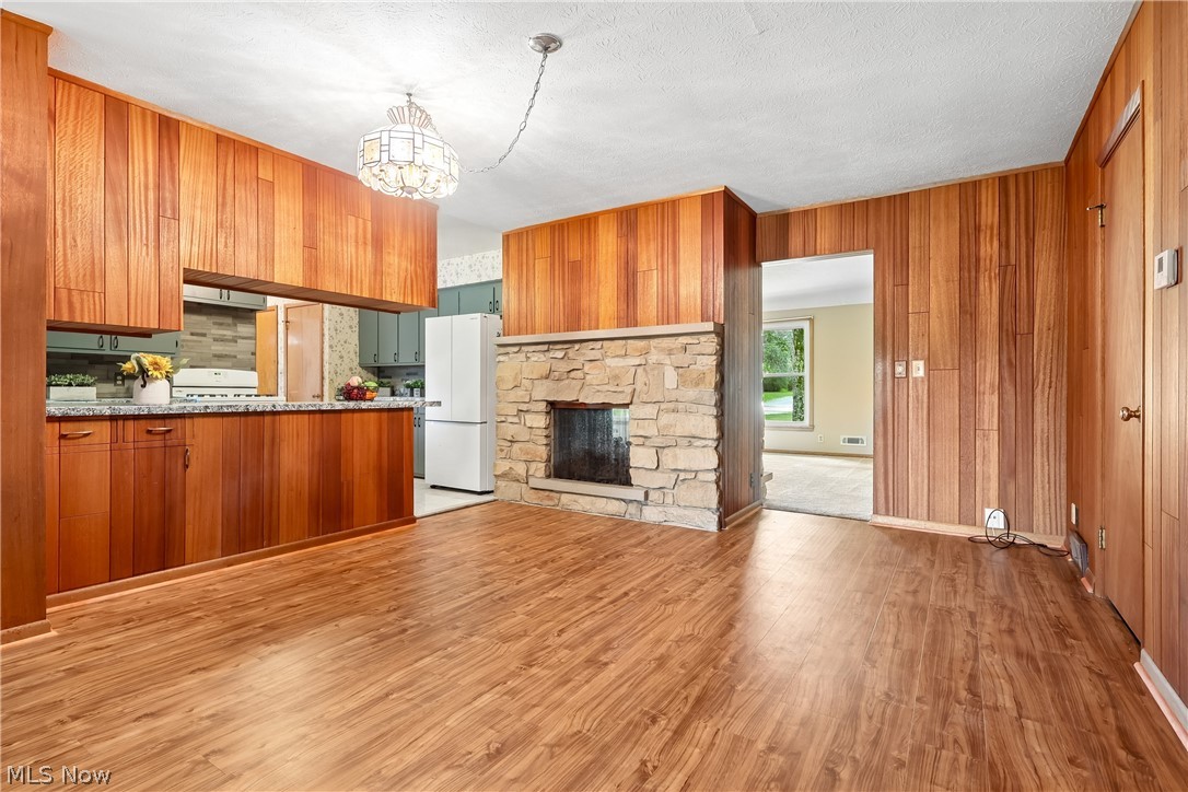 15186 Drake Road Strongsville OH 44136