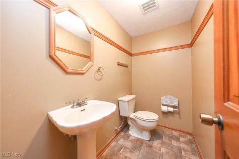 18000 W Western Reserve Road North Benton OH 44449