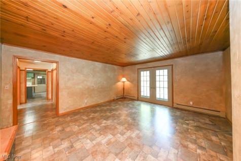 18000 W Western Reserve Road North Benton OH 44449